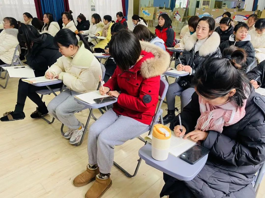 教师个人成长报告范文_教师成长分析报告怎么写_教师个人成长分析报告